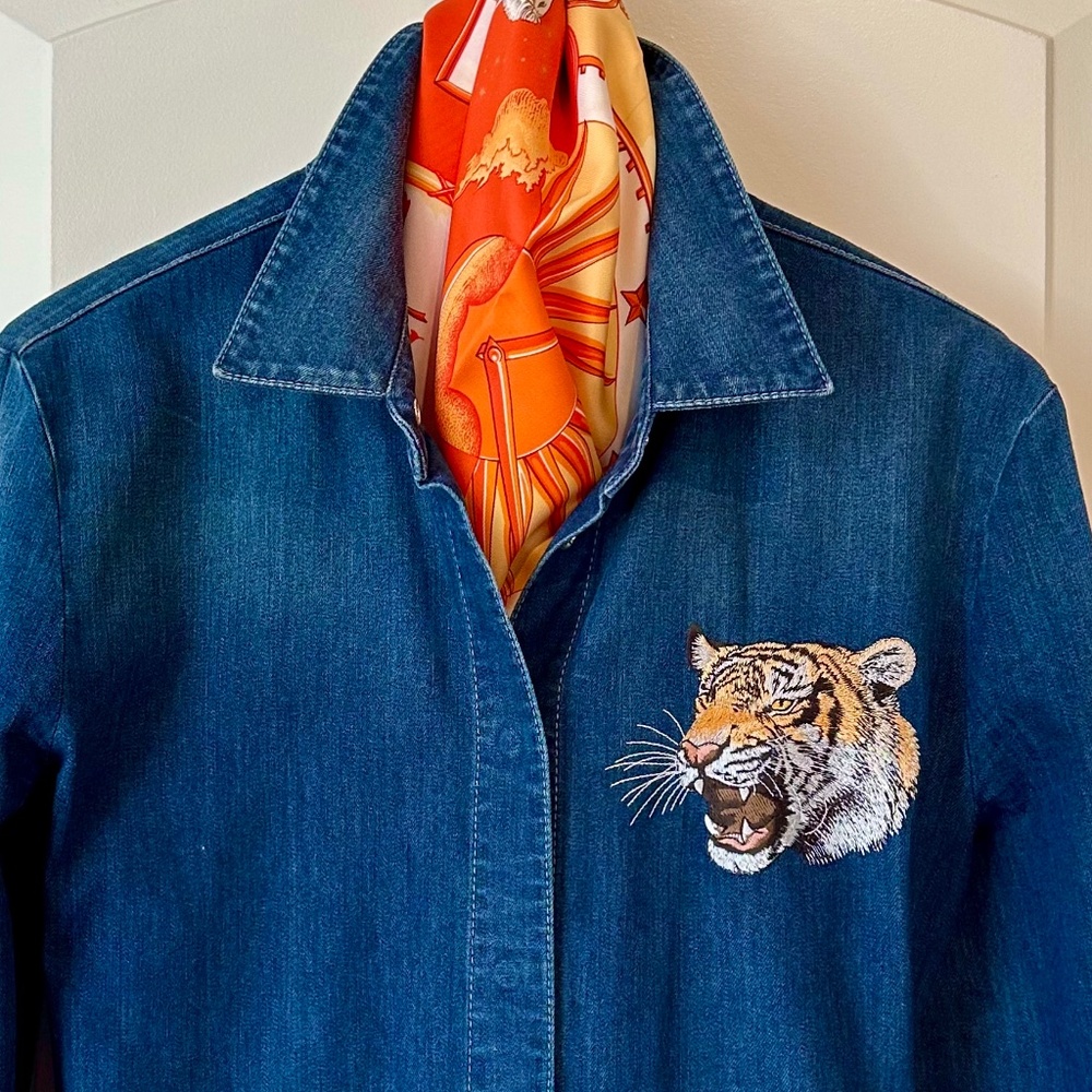 Stella McCartney Denim Shirt with Embroidered Tiger SZ 8 BNWOT